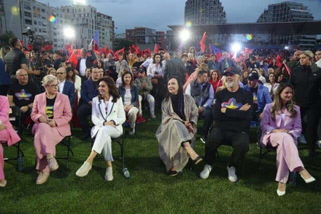Trazirat brenda PS: Rama po humbet mbështetjen e radhëve të veta