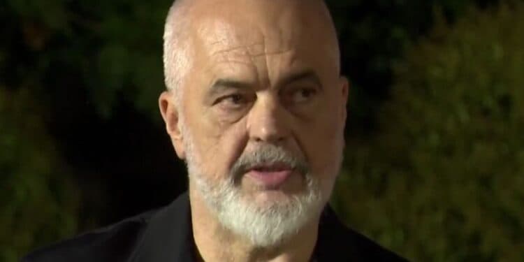 “Transformimi nuk ndalet”, Rama: Ushtarakët më parë, të nënvlerësuar! Sot përkujdesje e veçantë për ta.
