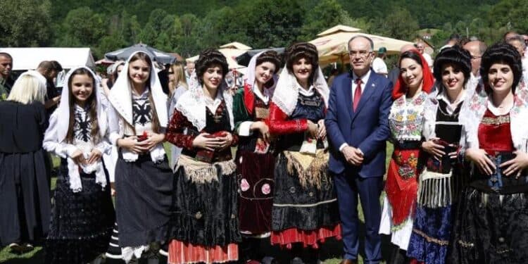 Presidenti Begaj viziton Plavën e Gucinë: Të ruajmë trashëgiminë dhe të ndërtojmë të ardhmen
